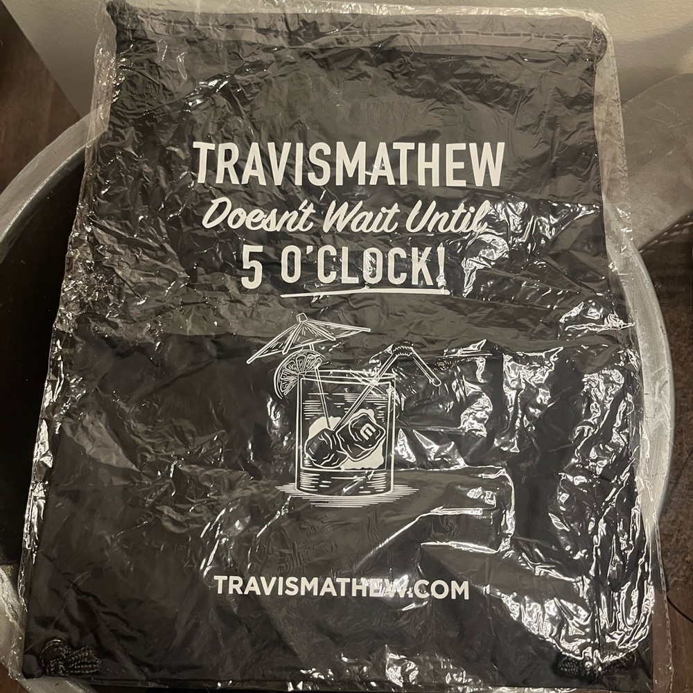 Sealed Travis Mathew Black Drawstring Backpack Wi… - image 1